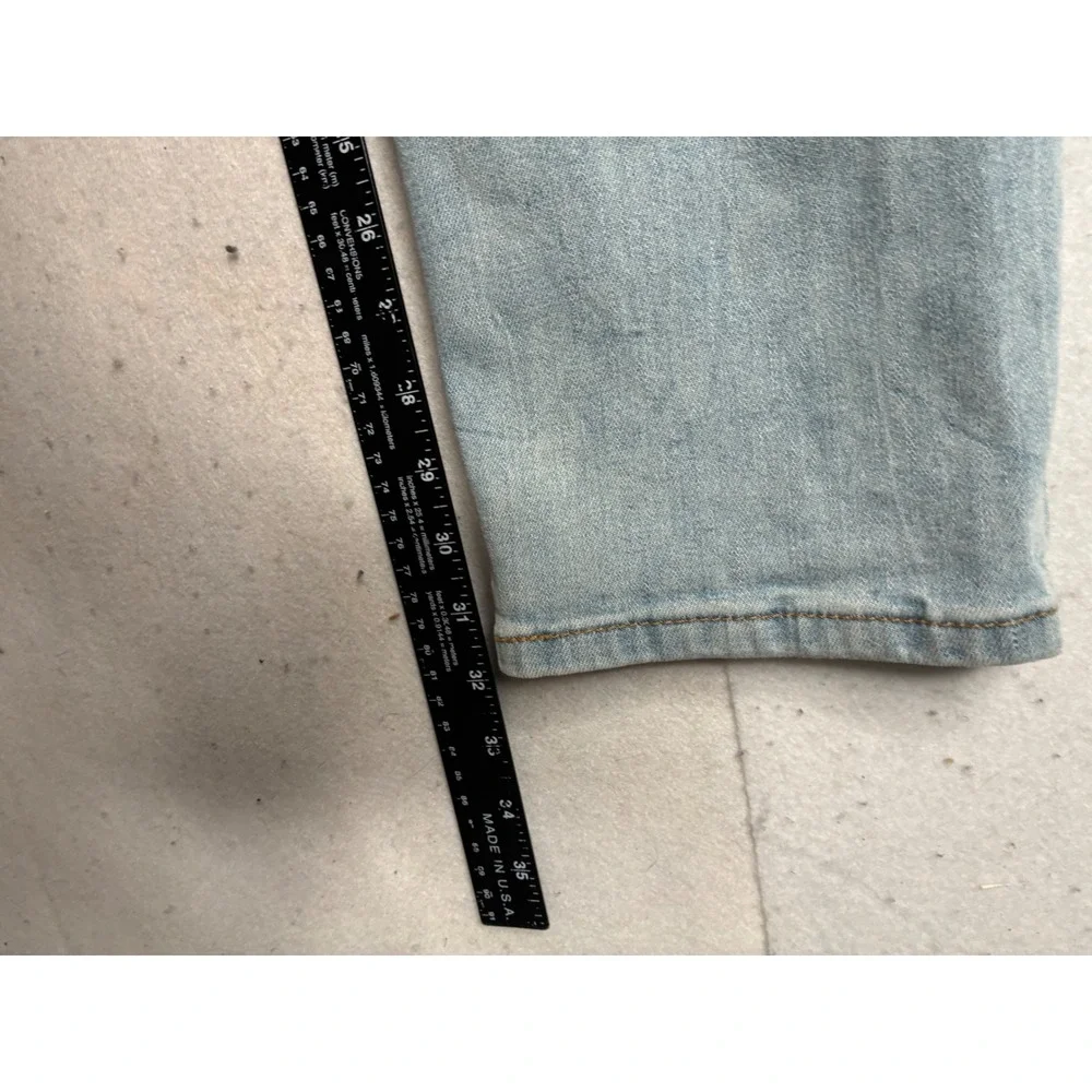 Levis levis 511